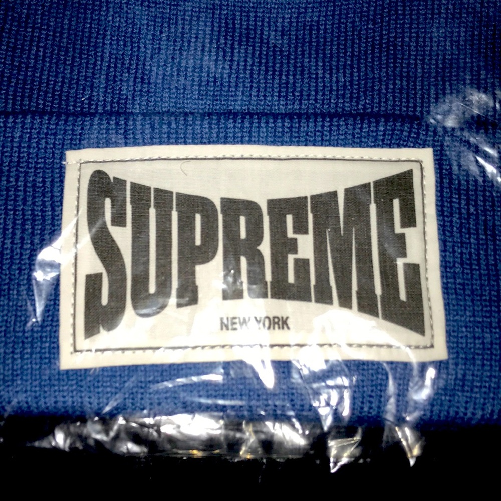 Supreme beanie hat